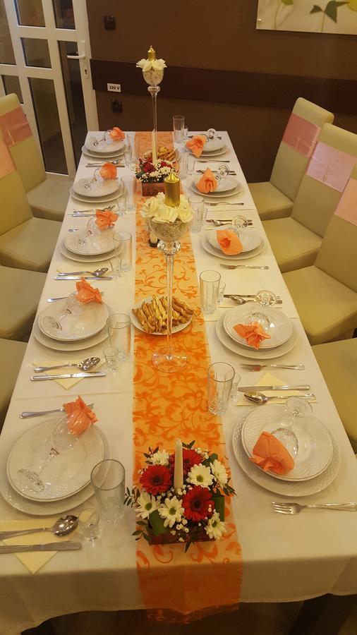 Pension Eurosandoor โซวาตา ภายนอก รูปภาพ